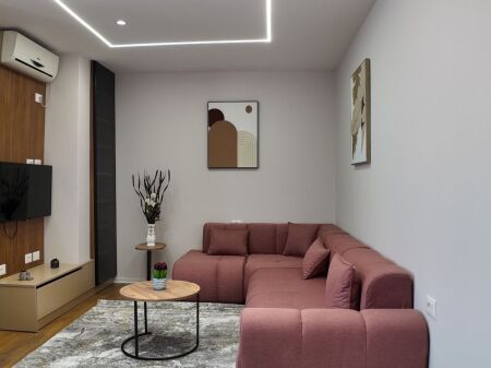 Apartament 2+1 – Për Shitje – Materniteti i Ri, Tiranë