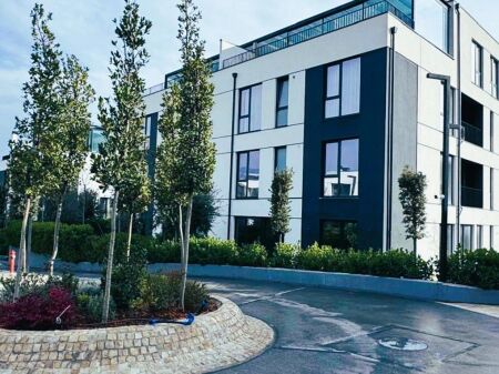  APARTAMENT 3+1 LUKSOZ + 3 POSTE PARKIMI