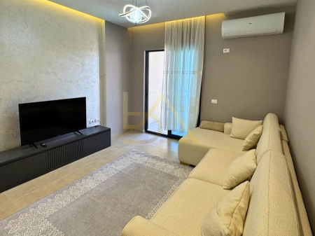 Shitet Apartament 1+1 + Post Parkimi – Golem