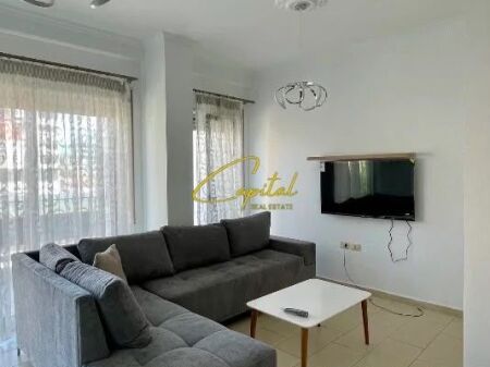 APARTAMENT ME QIRA 1+1 MYSLYM SHYRI 800 EURO