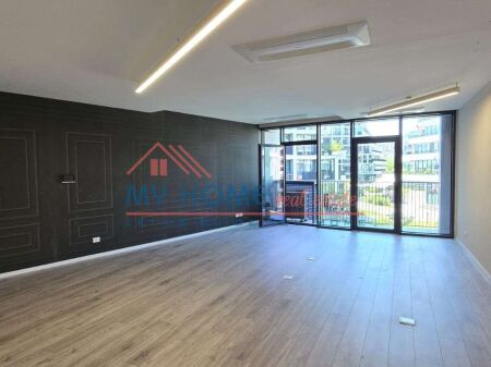 Ufficio in affitto presso Lake View Residences