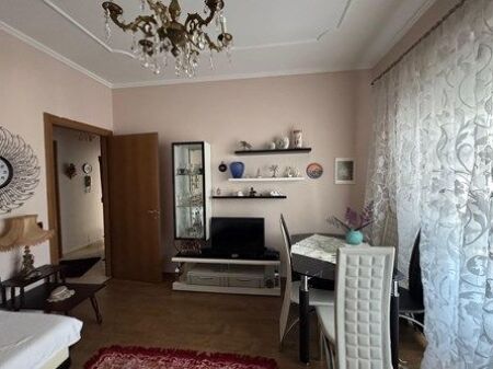 Apartament 2+1 per qira tek Eleonora,