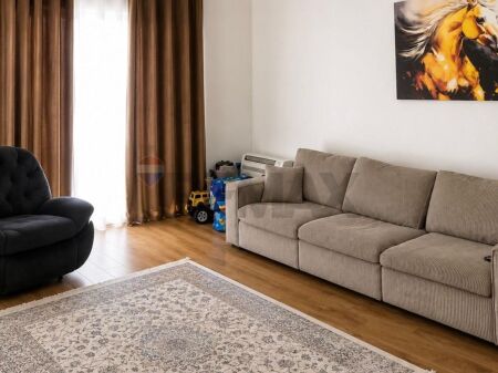 Apartament - Për Shitje - Rruga Dritan Hoxha, Tiranë