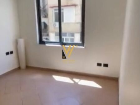JEPET ZYRE 70 M2 ME QERA TE TIRANA E RE 65.000 LEKE