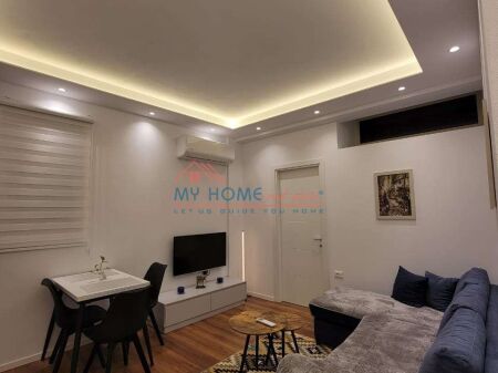 Apartament 1+1 Me Qera Tek Mozaiku Tirane