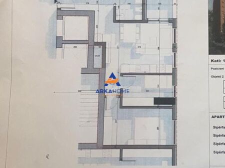 OKAZION! SHITET APARTAMENT 2+1 "KOMPLEKSI ALB EDIL, NË ZONËN E 5 MAJIT" 120600 EURO