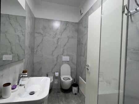 Apartament me qera 1+1 Tek 21 dhjetori