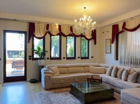 SUPER PENTHOUSE NË SHITJE – KODRA E DIELLIT, TIRANË