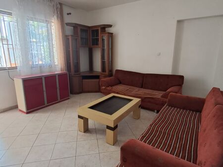 Private house 1+1 for rent in the area of the former Autotractor Factory (Shkozë) 300 Thousand Lek