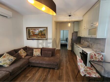Apartament 1+1 per qira tek 21 Dhjetori!