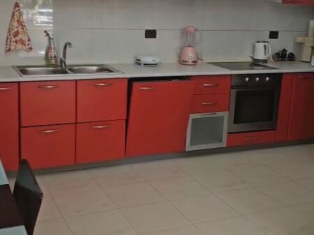 2+1, 2nd floor elevator, fortuzi street, center 650 thousand lek