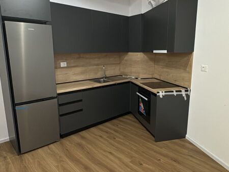  30,000 Lekë/Muaj | Jepet me Qira Apartament në Ali Demi (Kaimi) 