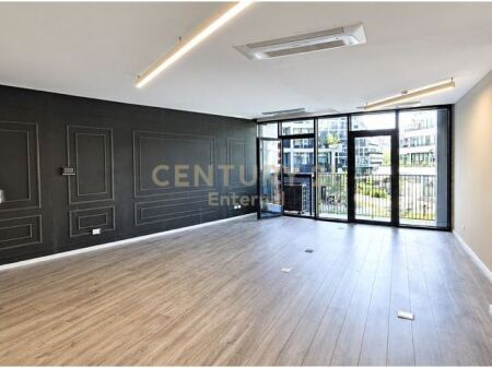 Lake View - Jepet 2+1+2 E Investuar Tek Lake View 102m2