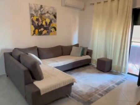 Apartament 1+1 per qera te green city
