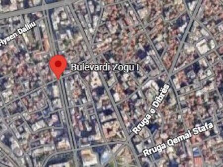 Dyqan per shitje te Bulevardi Zogu 1 ne Tirane (ID 4171077)