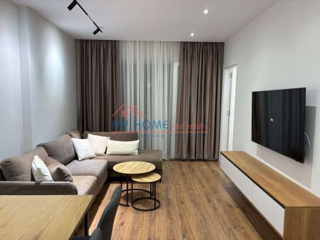 Appartamento 1+1 in Affitto in Via Dritan Hoxha a Tirana