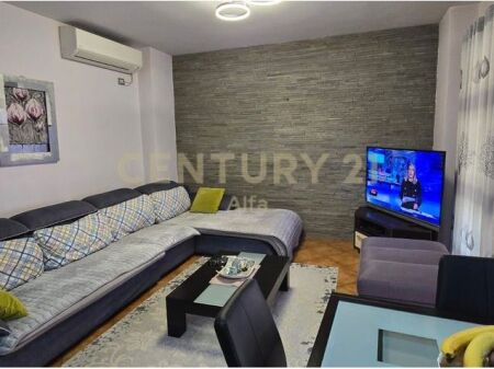 SHITET APARTAMENT 3+1 PËRBALLË DELIJORGJIT + 2 POSTE PARKIMI