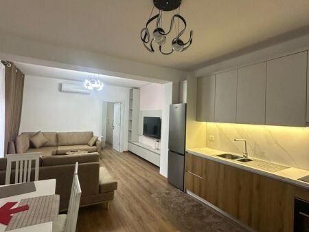  JEPET ME QIRA APARTAMENT 2+1 +  TE KODRA E DIELLIT 2