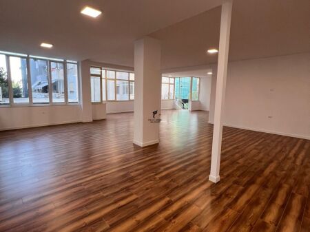 ZYRE ME QERA 150M2 LIQENI I THATE 180.000 LEKE FH-80334