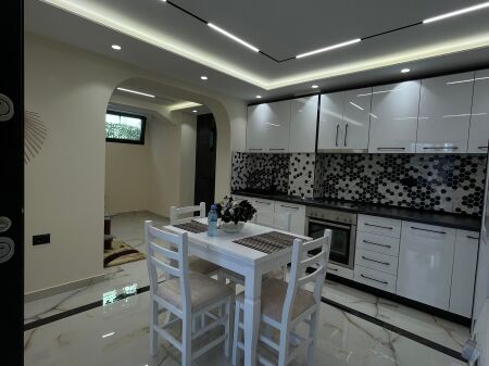 Qera, Duplex 2+1+2 Rruga e Elbasanit. Tirane.