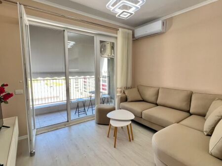Me Qera: 1+1Kompleksi Univers City - Kt.7 - 400€/Muaj - Sp.65m² || E Pabanuar me Pare