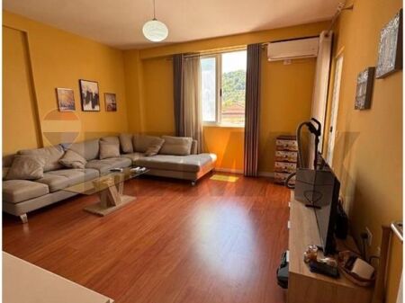 apartment 1+1 for rent at Cabej Buildings