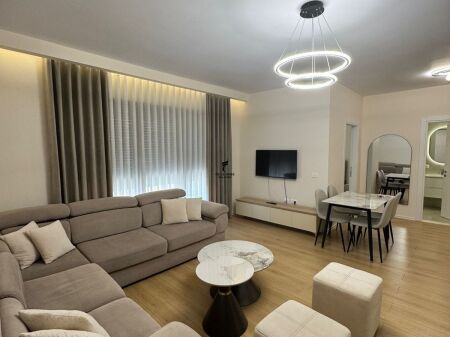 APARTAMENT ME QERA 1+1 BULEVARDI I RI 70.000 LEKE FH-80510