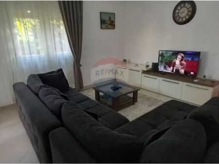 Apartament - Për Qira - Linzë, Tiranë