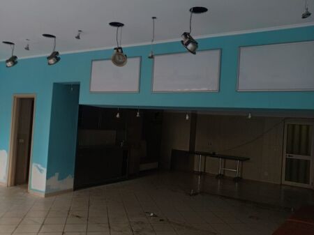 NEGOZIO IN AFFITTO 100 M2 KODRA E DIELLIT 100.000 LEKE FH-80610