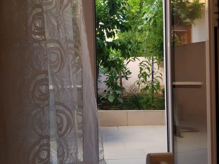 APARTAMENT 1+1. 40000 LEKE.KOMUNA PARISIT