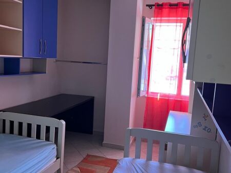 Jepet apartamenti 2+1 me qera