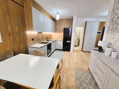 Shitet apartament 1+1 Rruga Sokrat Miho, Astir
