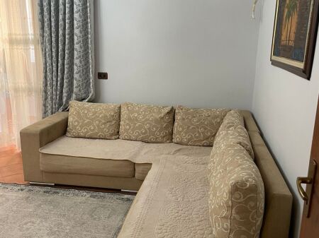 Apartament 1+1 me qera tek Xhamia e Tabakve