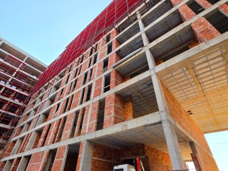 Shitet Ap:  2+1+2 1 Ballkon Riverside Residence - Përball Deliorgjit ( 111m²)  Kati 5, Çmimi: 188K€