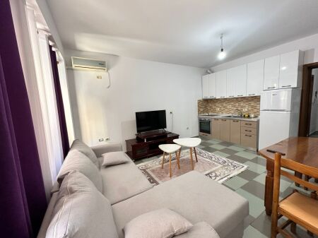 1+1/RentElbasan street 50 000 lek