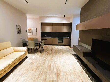 EKSKLUZIVE – APARTAMENT 1+1 ME QIRA TEK KOMPLEKSI DELIJORGJI
