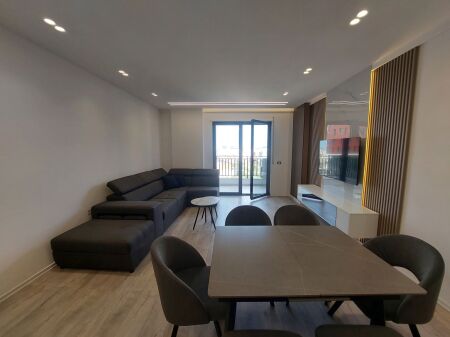 Qera | Apartament 2 + 1 | Bulevardi i Ri | 700 €/muaj