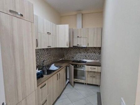 Shitet Apartament 1+1 me Hipotekë – te Kodra Diellit