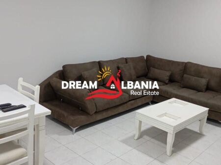 Jepet me qera apartament 2+1  tek Komuna e Parisit, Tirane (ID 42215595) F