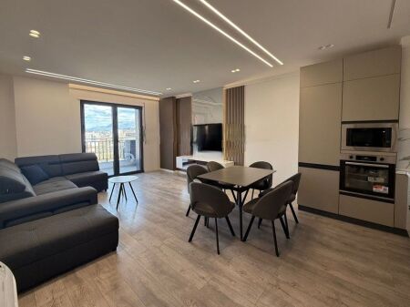 APPARTAMENTO 2+1+2 IN AFFITTO, NUOVO BOULEVARD, TIRANA!