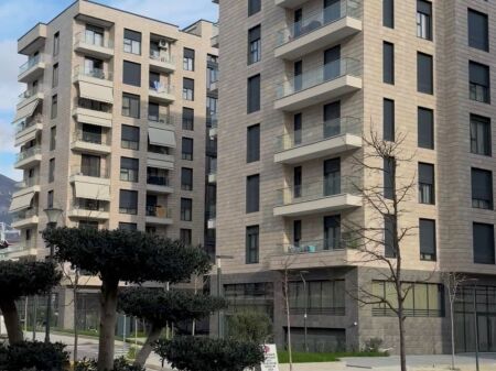 SHITET APARTAMENT 2+1+2 — Rezidenca Erli, Porcelan 