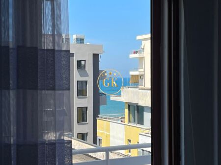  SHITET APARTAMENT 2+1+2 ME BALLKON DHE PAMJE DETI – PRANË PASTIÇERI PELIKANI, PLAZH DURRËS