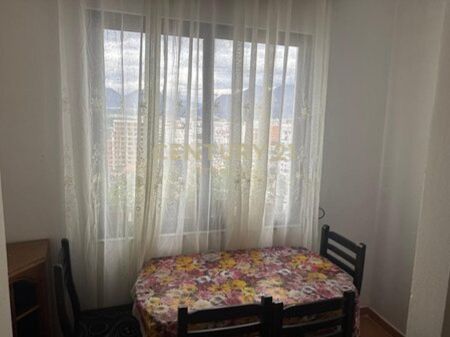 Apartament 1+1 Me Qira në Yzberish, Tiranë – 400€ | 76 m²