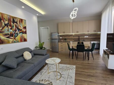 Rent, Apartment 2+1, Barricades Street, Tirana