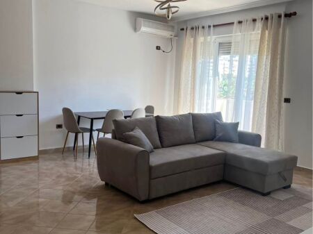 Apartament 1+1 me qira tek Nenkalimi i Komunes!