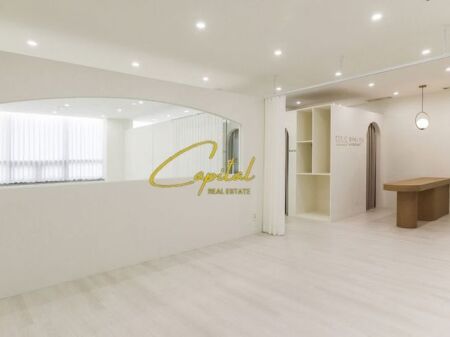 LOCALE COMMERCIALE IN AFFITTO 80 M2 21 DICEMBRE 300.000 LEKE