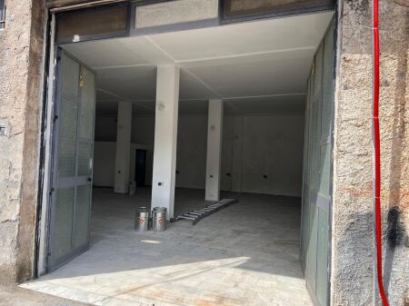 JEPET ME QIRA,  MAGAZINË, RRUGA E DIBRËS, TIRANË MLS # 530581011-19