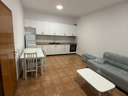 Apartament 1+1 me qira – Rruga 5 Maji !