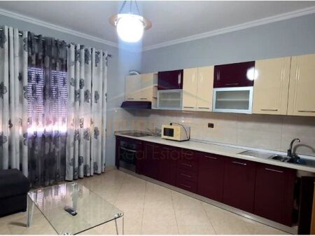 Appartamento 2+1 in affitto in via Jordan Misja