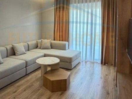 Affitto, Appartamento 1+1, Complesso E88, Laprakë